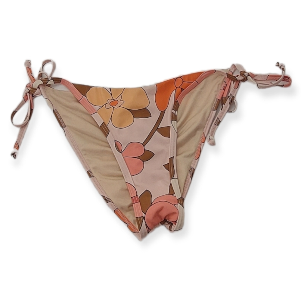 Beach Joy String Bikini Bottoms Junior's Size Medium Floral Dry Goods